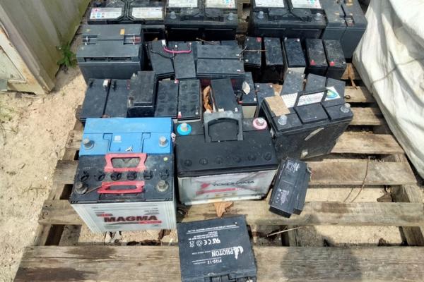 Lead - Acid Battery 4